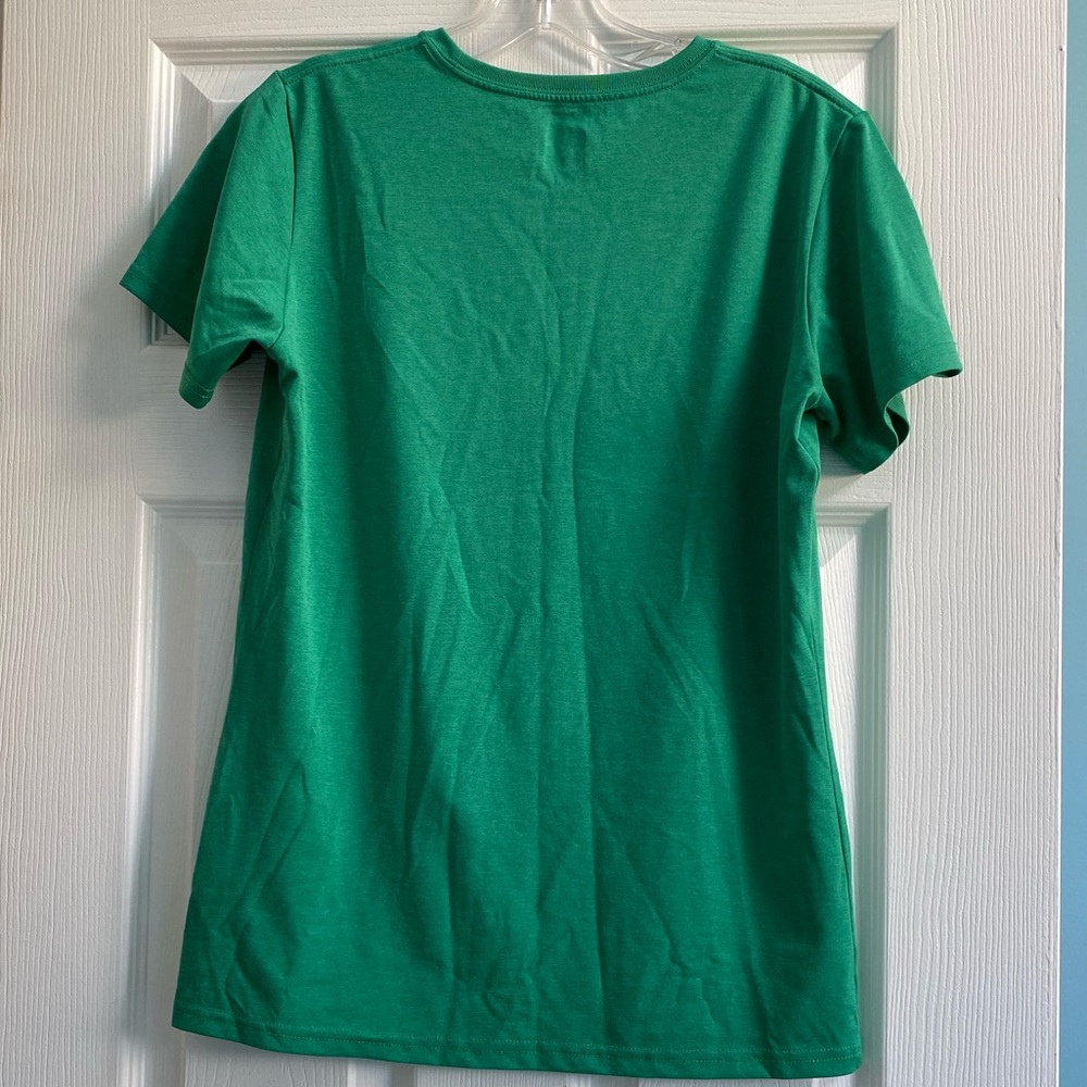 💚 Emerald green Nike athletic shirt 💚 - Picture 5 of 6